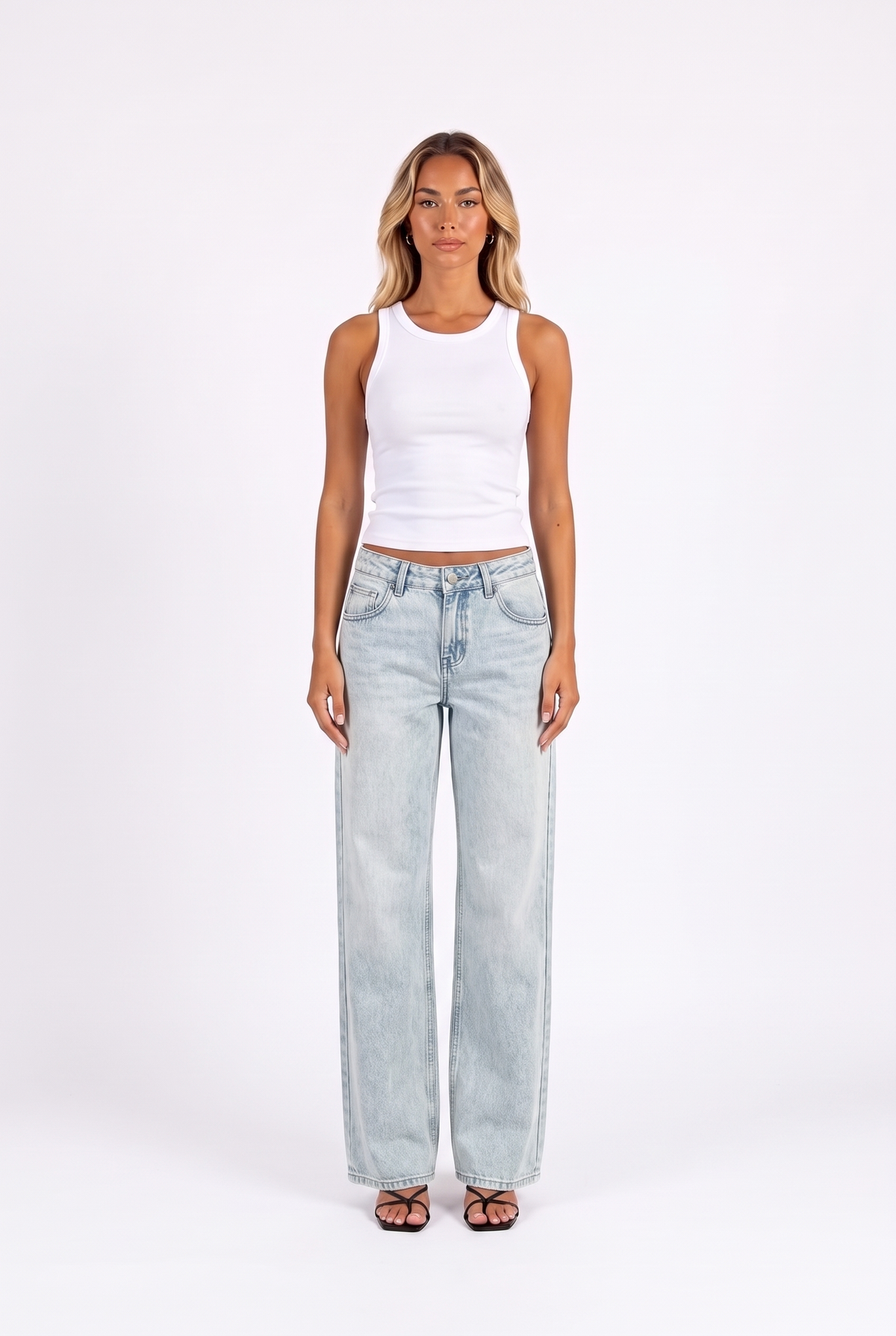 Low-rise wide-leg jeans in Light Blue — front